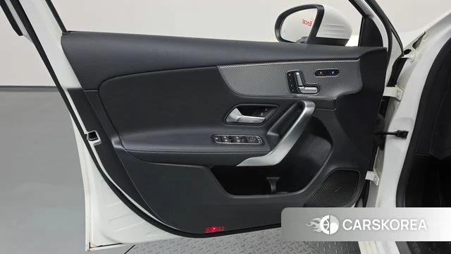 Mercedes-Benz A-Class W177 id 4671915 из Кореи 16