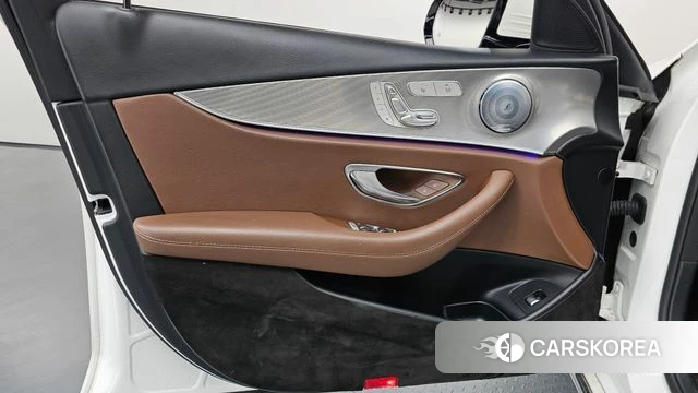 Mercedes-Benz E-Class W213 id 4662852 из Кореи 16