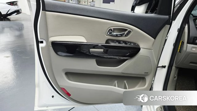 Kia The New Carnival id 4424918 из Кореи 16