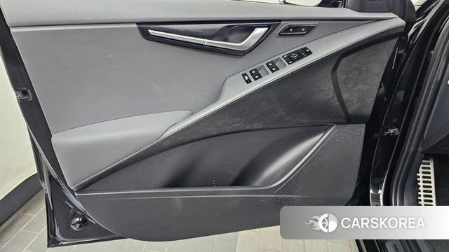 Kia Di Ol Nu Niro id 4745318 из Кореи 16