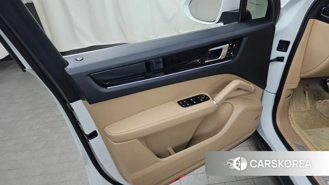 Porsche Cayenne (PO536) id 4285550 из Кореи 16