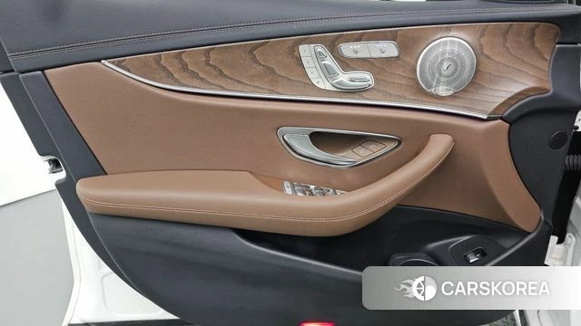 Mercedes-Benz E-Class W213 id 4774025 из Кореи 16