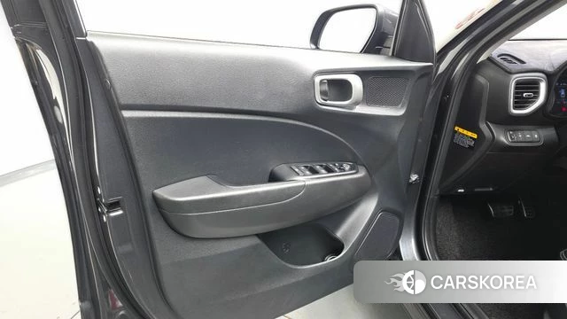 Hyundai Venue id 4894992 из Кореи 16