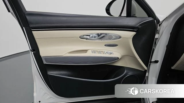 Genesis GV70 id 4630620 из Кореи 16