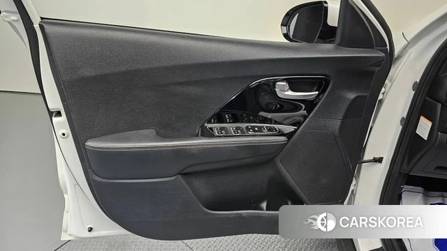 Kia Niro EV id 4202573 из Кореи 16