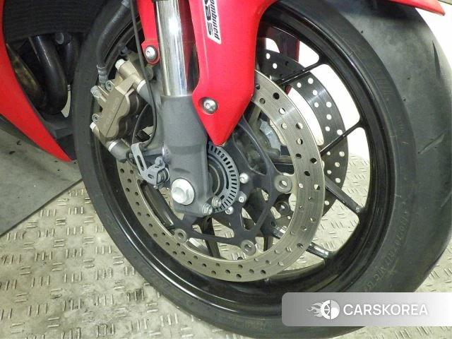 Проданный Honda CBR1000RR ABS id 3994928 из Японии, фото 16