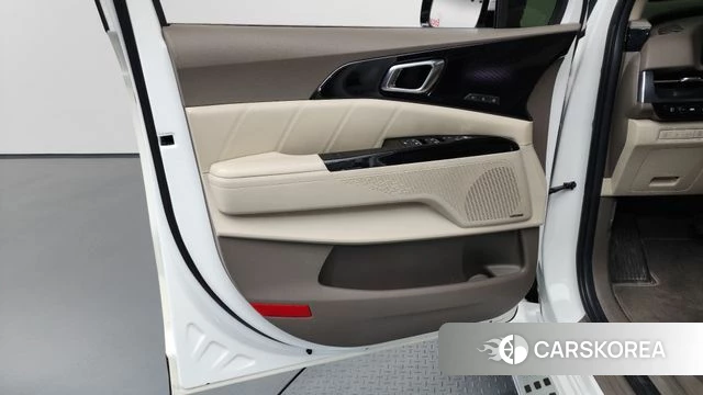 Kia Carnival 4th generation id 4402362 из Кореи 16