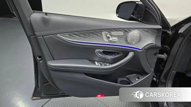 Mercedes-Benz E-Class W213 id 4871759 из Кореи 16