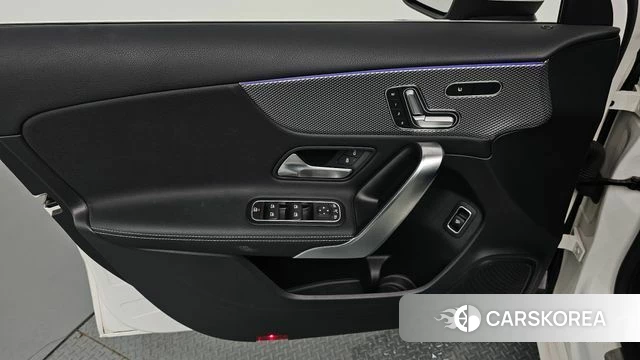 Mercedes-Benz A-Class W177 id 4529478 из Кореи 16
