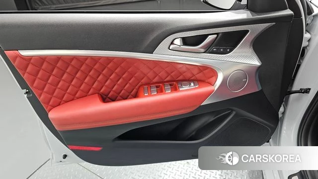 Genesis The New G70 id 4707475 из Кореи 16