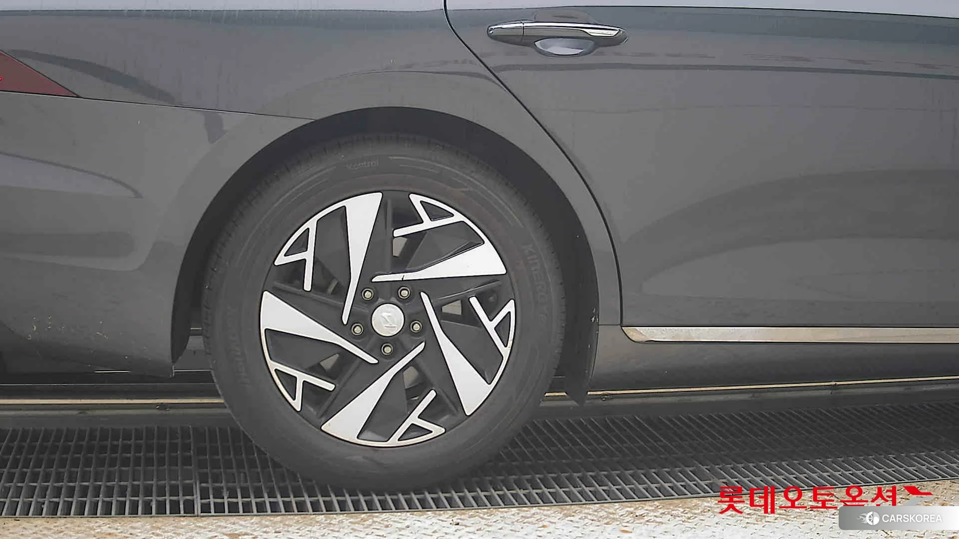 Hyundai Grandeur Hybrid id 4909180 из Кореи 16