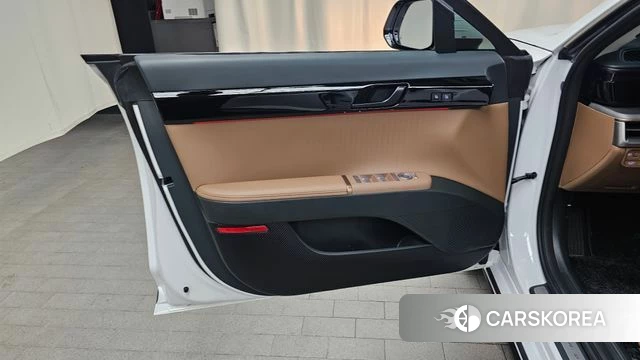 Hyundai Grandeur Hybrid (GN7) id 4682107 из Кореи 16