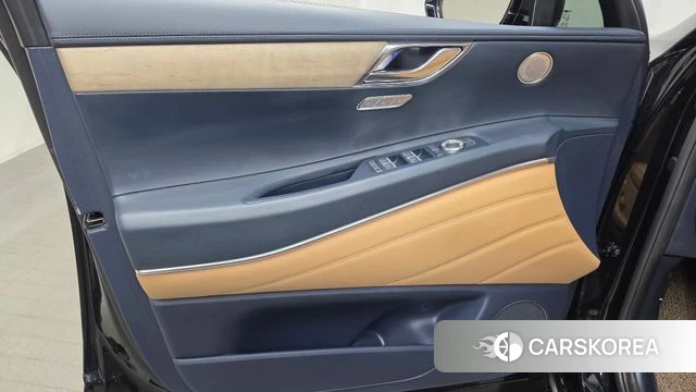 Genesis GV80 id 4500170 из Кореи 16