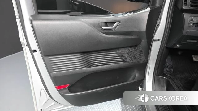 Hyundai Staria id 4506461 из Кореи 16