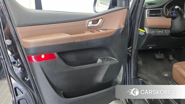 Hyundai The New Grand Starex id 4459571 из Кореи 16
