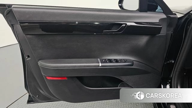 Hyundai Grandeur (GN7) id 4880360 из Кореи 16