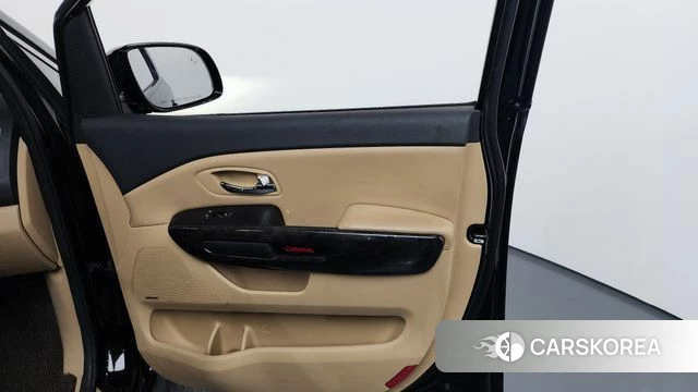 Kia The New Carnival id 4345573 из Кореи 16