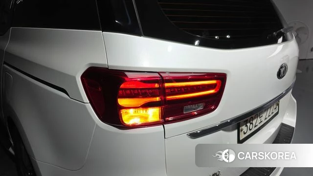 Kia The New Carnival id 4625707 из Кореи 16