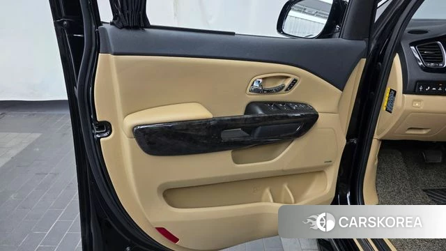Kia The New Carnival id 4543147 из Кореи 16