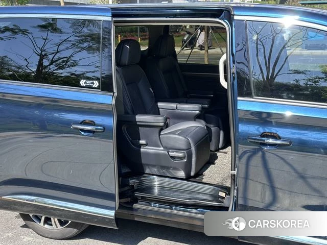 GAC Trumpchi Trumpchi M8 id 3869768 из Китая 16