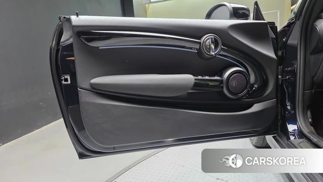 Mini Cooper S Convertible id 4767839 из Кореи 16