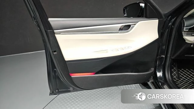 Hyundai The New Grandeur IG Hybrid id 4631873 из Кореи 16
