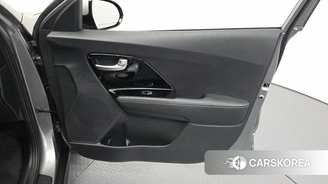 Kia Niro EV id 4740965 из Кореи 16