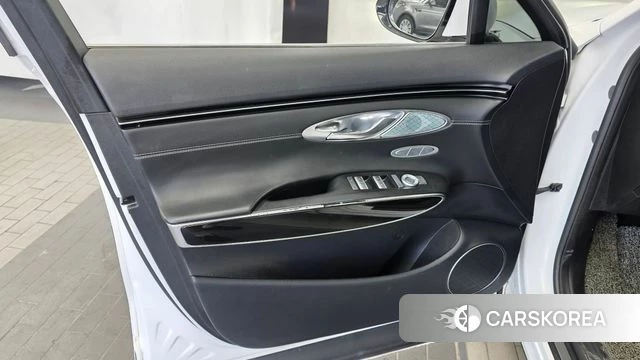 Genesis GV70 id 4872344 из Кореи 16