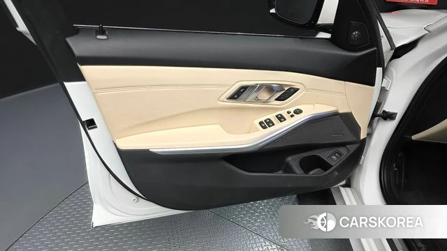 BMW 3 Series (G20) id 4573875 из Кореи 16