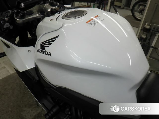 Honda CBR650R id 3947020 из Японии 16