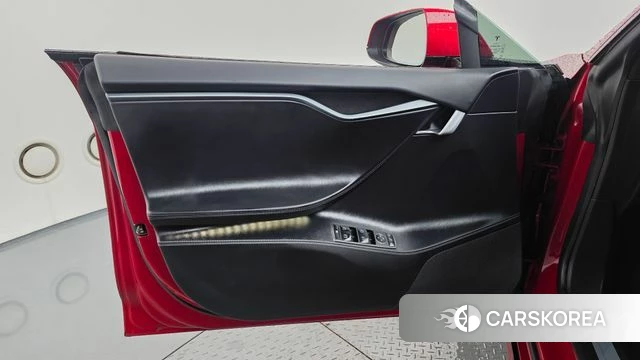 Tesla Model S id 4751064 из Кореи 16