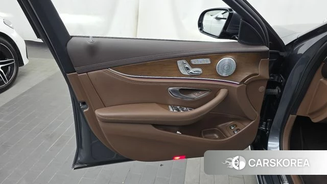 Mercedes-Benz E-Class W213 id 4465136 из Кореи 16