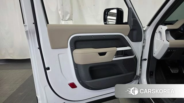 Land Rover Defender (L663) id 4195721 из Кореи 16