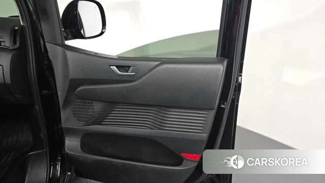 Hyundai Staria id 4480278 из Кореи 16