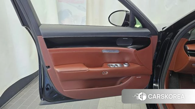Genesis G90 (RS4) id 4774690 из Кореи 16