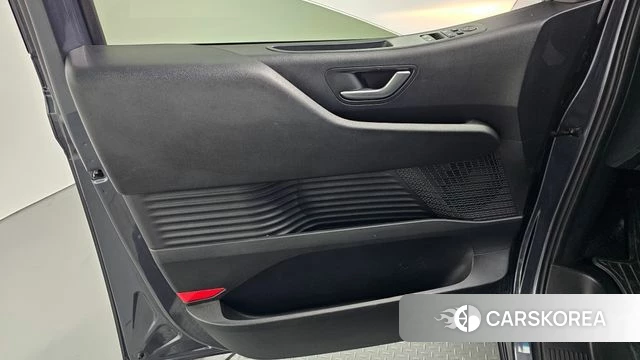 Hyundai Staria id 4697113 из Кореи 16