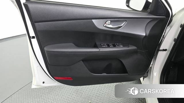 Kia The New K3 2nd generation id 4942924 из Кореи 16