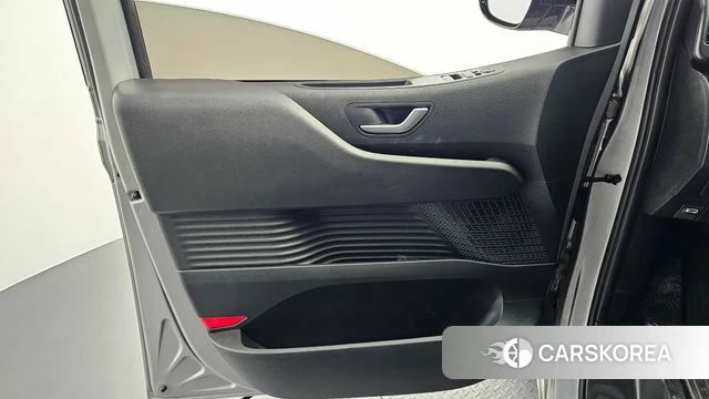 Hyundai Staria id 4223461 из Кореи 16