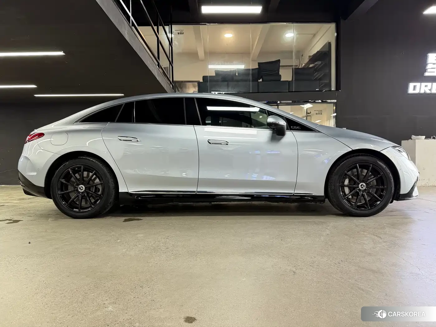 Mercedes-Benz EQE id 4659842 из Китая 16