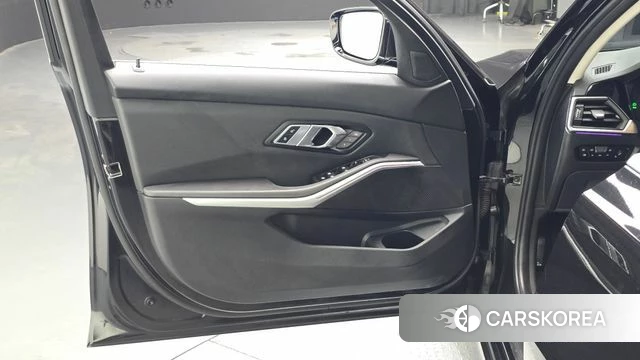 BMW 3 Series (G20) id 4727598 из Кореи 16