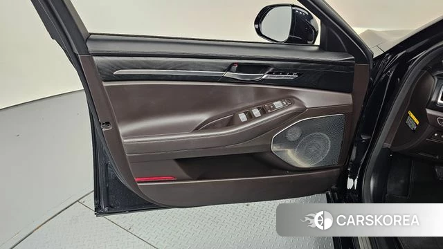 Genesis G90 id 4625960 из Кореи 16