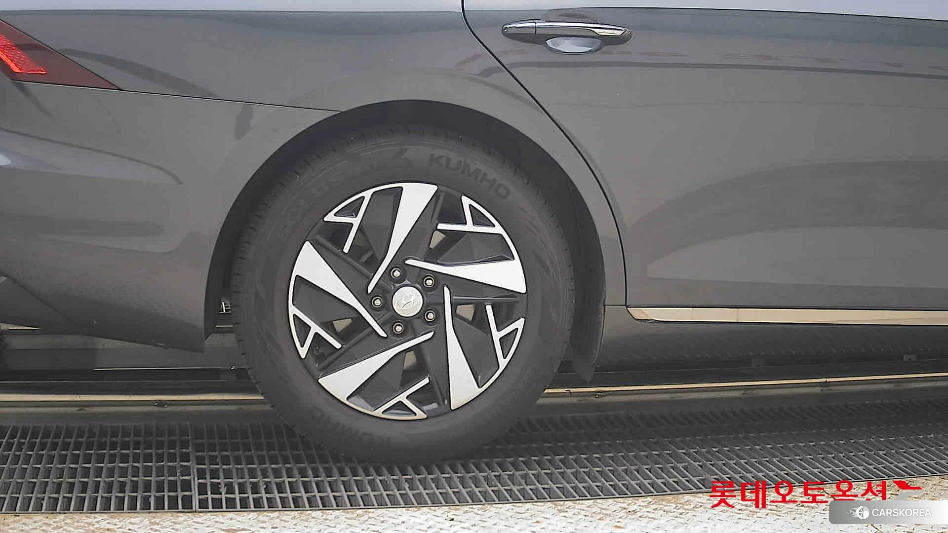Hyundai Grandeur Hybrid id 4909256 из Кореи 16