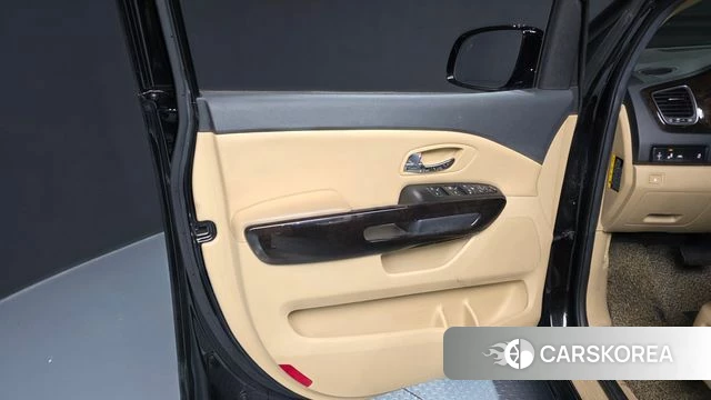Kia The New Carnival id 4543256 из Кореи 16