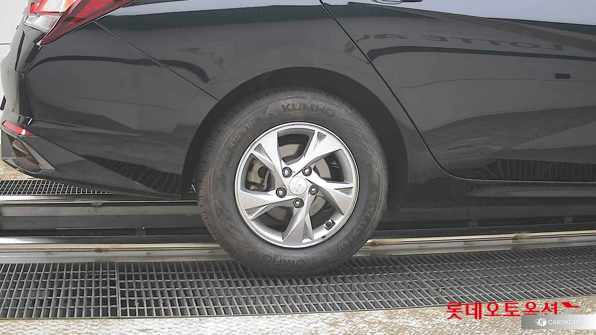 Hyundai Avante id 3875838 из Кореи 16