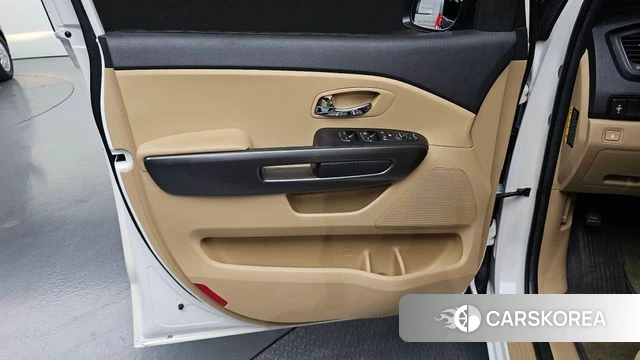 Kia The New Carnival id 4737425 из Кореи 16