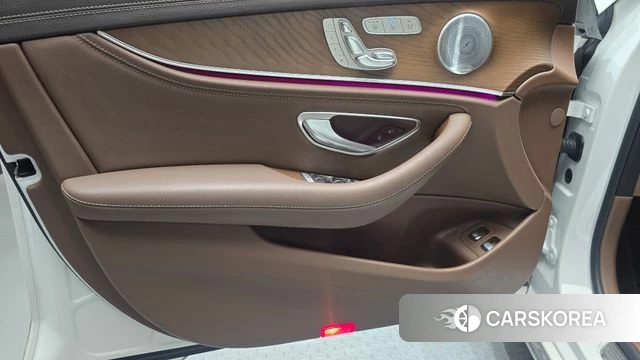 Mercedes-Benz E-Class W213 id 4476767 из Кореи 16