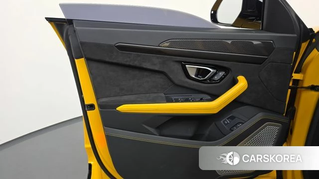 Lamborghini Urus id 4603525 из Кореи 16