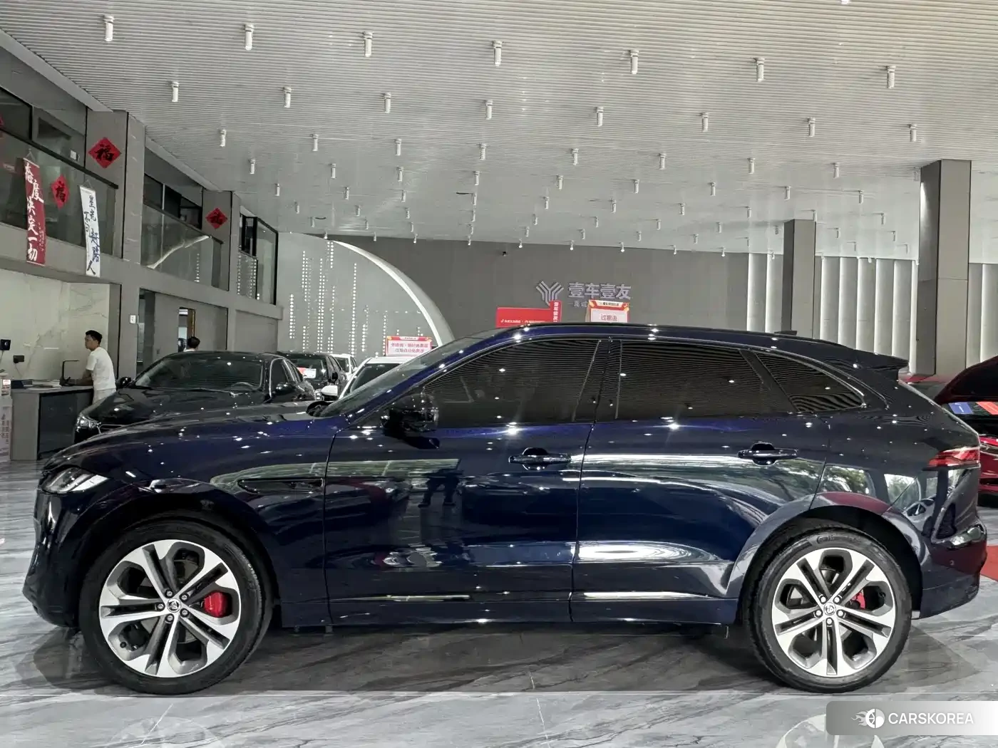 Jaguar F-PACE id 4546255 из Китая 16