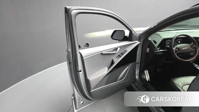 Kia Di Ol Nu Niro id 4936271 из Кореи 16