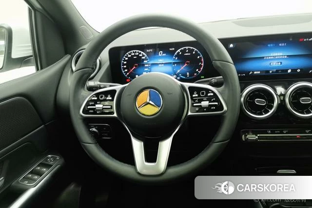 Mercedes-Benz Class B id 4300412 из Китая 16